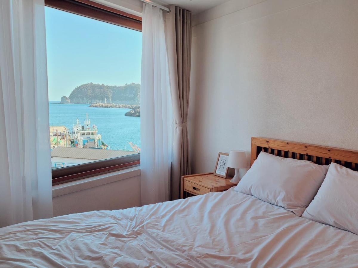 Seogwiporto Vila Exterior foto